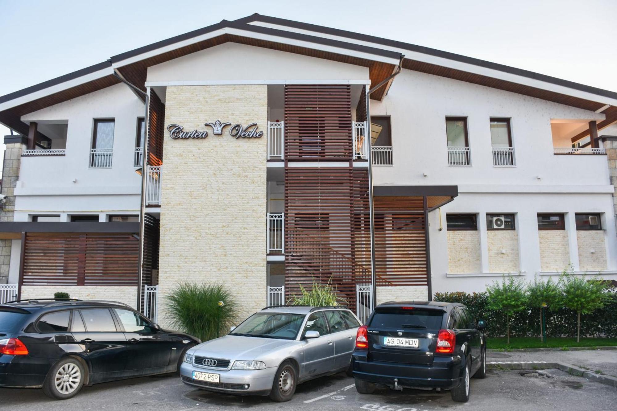 Hotel Curtea Veche Curtea de Argeş Extérieur photo